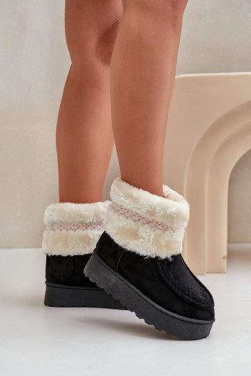 Schneestiefel Feminin mit einer Plattform mit Pelzmantel I Ein Beispiel schZuarze Farbe Deepanti 2