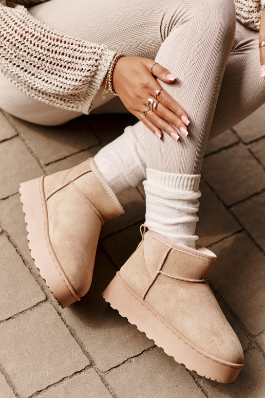 Schneestiefel für Damen mit Plateau zum Wärmen und Fell innen in der Farbe Beige von Xamella