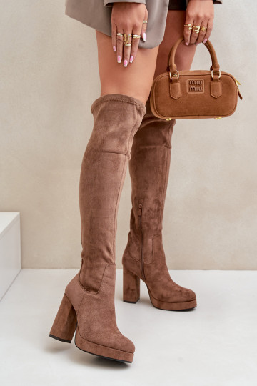 Stiefel mit Absätzen und Plattform mit einem Stiefel oberhalb des Knies aus Öko-INildlederoZue Beige Zistaria 2