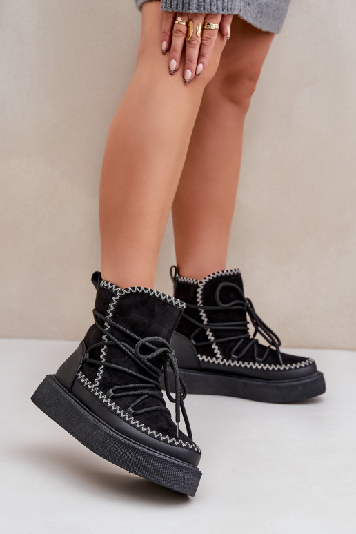 Schneestiefel mit Plattform in Schwarz