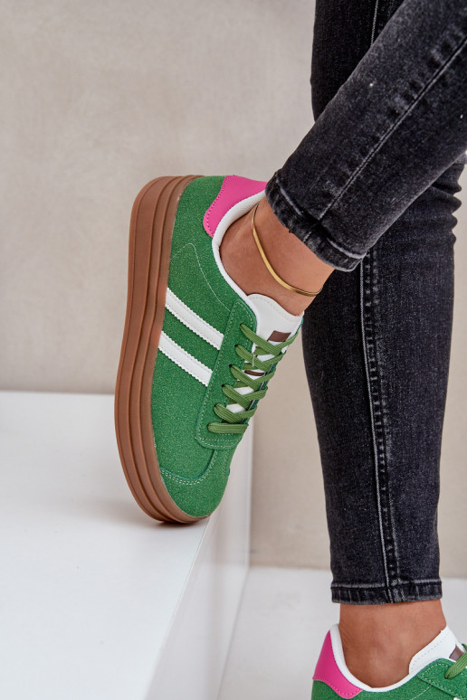 Sneakers Stilvollllschuhe Feminin mit einer Plattform grüne Farbe Egelia