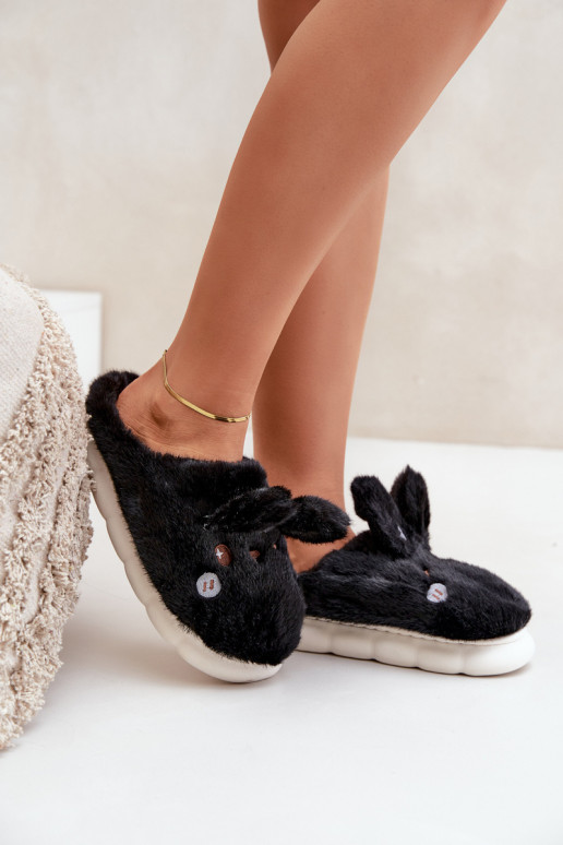 Pantoffeln mit Pelzmotiv „Króliczka“ in Schwarz Inga