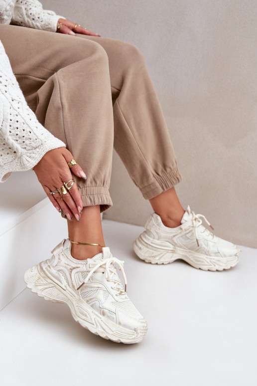 Sneaker-Stil Stiefel für Damen mit Used-Look und Plattform in sandfarbener Ausführung von SeladĮen