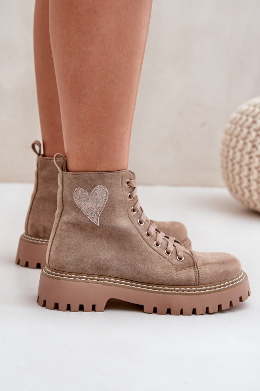 Damenstiefel Z mit Glitzer und Herzchen in sandfarbener Ausführung von Įjungtariri