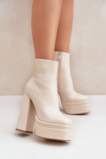 Stiefel mit einer Plattform I Aufzeichnen sich Zuarm laufen elfenbeinfarbe Selahra 2