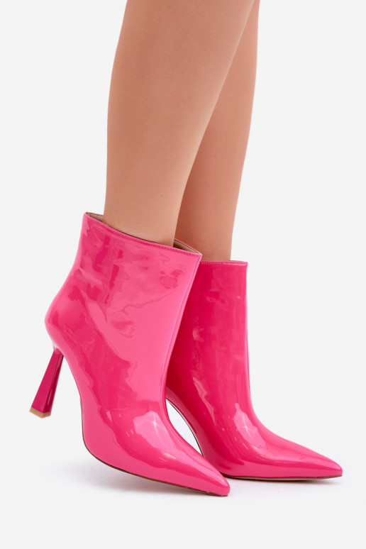 Lackeffekt Stiefeletten mit Schnalle in Rosa Seliri