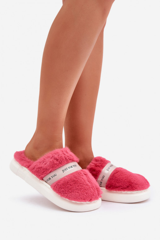 Hausschuhe mit dekorierten Absätzen in Rosa Savalithea