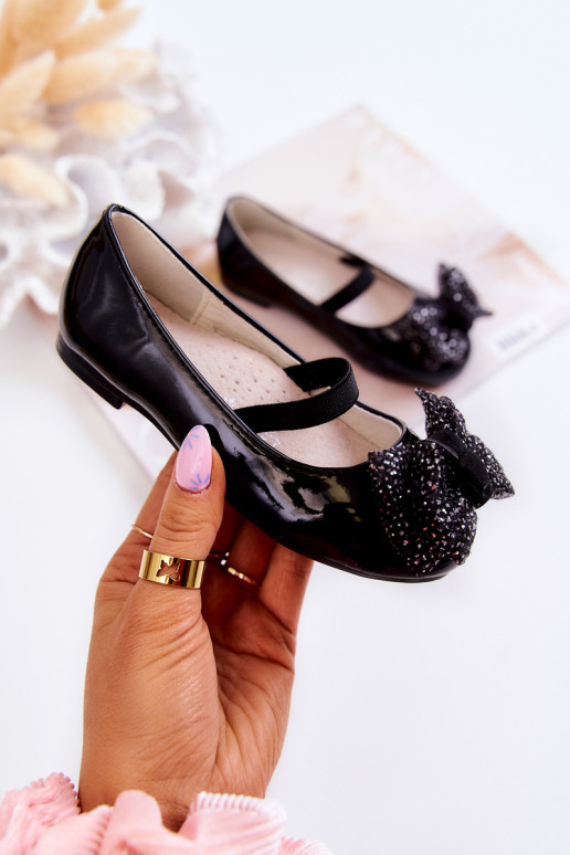 Schuhe mit Schleifen in Schwarz Zolly