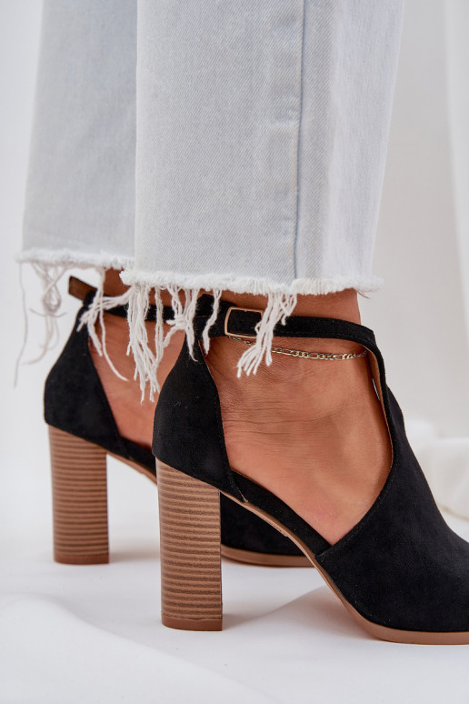 Sandalen mit Absätzen Z aus Öko-INildlederu schZuarze Farbe Lanadriena