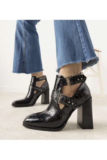 Schwarze durchbrochene...