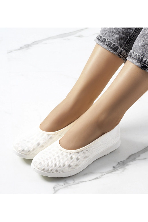 Beige Sneaker „Meeri“