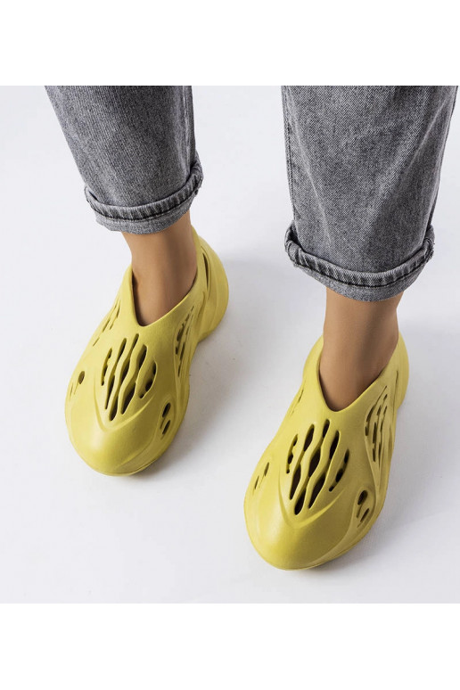 Julienne – Grüne Schaumstoff-Hausschuhe