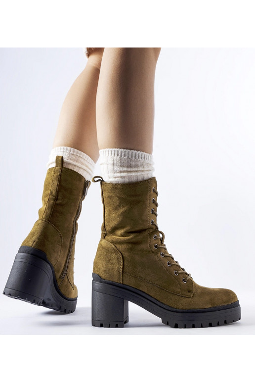 Grüne isolierte Stiefeletten mit...