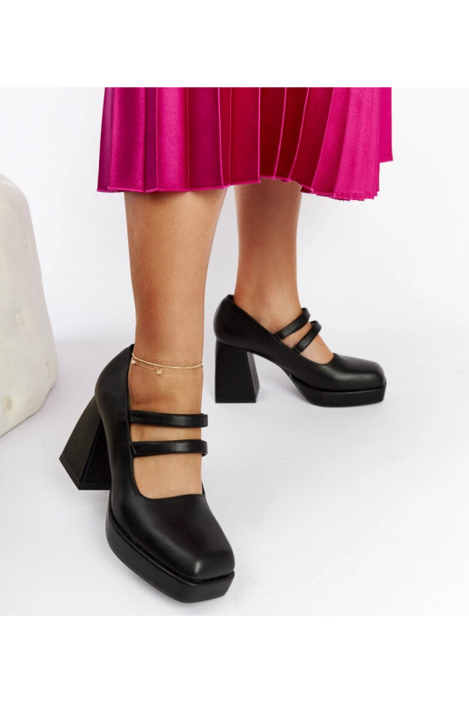 Chers schwarze Pumps mit klobigem...