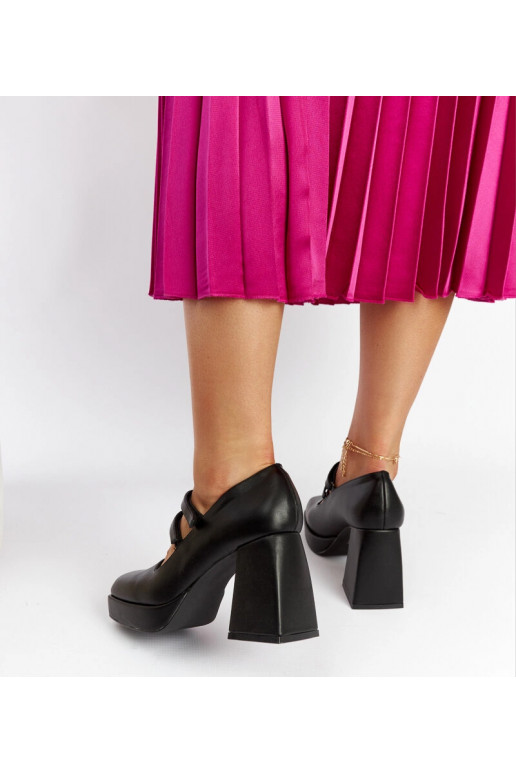 Chers schwarze Pumps mit klobigem...