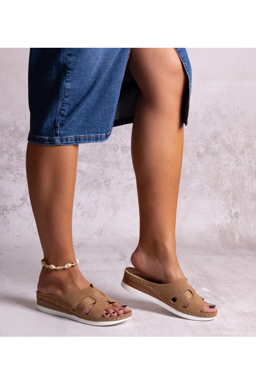 Braune leichte Flip-Flops mit...