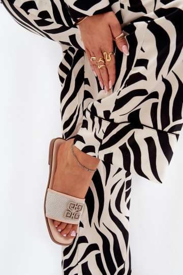 Eleganter Stil Damenhausschuhe mit Ornamenten mit breiten Absätzen Beige Lovehia