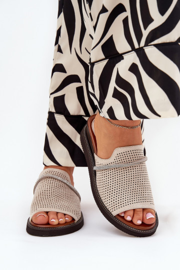 Damen Pantoletten auf Wedges mit dekorativem Riemen in Sandfarbe TeriĮes 2