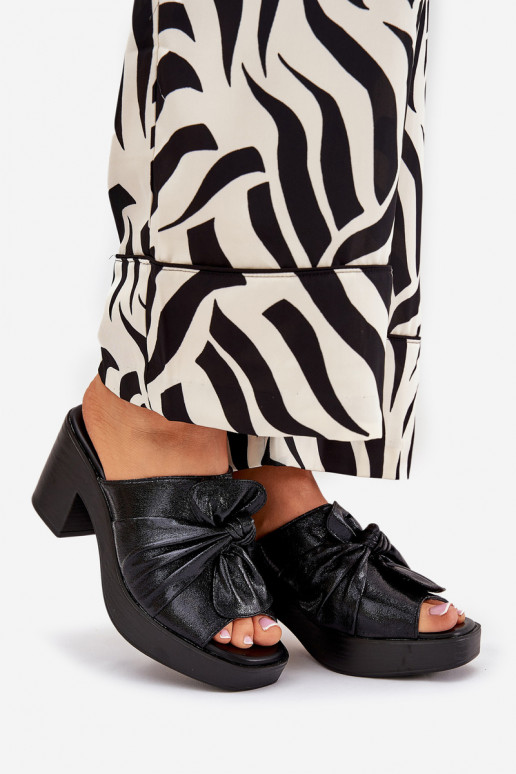 Damenhausschuhe mit Absätzen aus Öko-Leder schZuarze Farbe Kikilla Damenhausschuhe mit Absätzen aus Öko-Leder schZuarze Farbe Kikilla