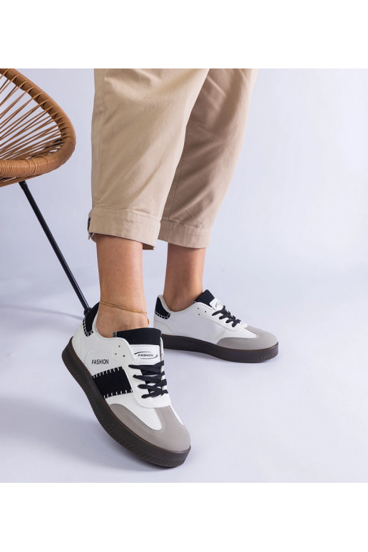 Weiße Sneakers auf Plateausohle mit...