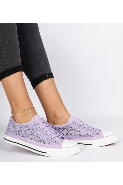 Violette durchbrochene...