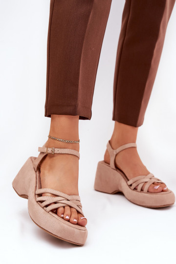 Sandalen mit einer Plattform I Koturnie Z aus Öko-INildlederu Beige Nendal