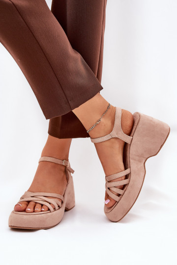 Sandalen mit einer Plattform I Koturnie Z aus Öko-INildlederu Beige Nendal 2