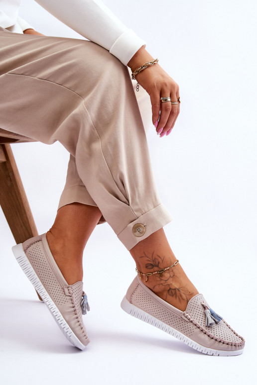 Damenledermokassins mit Lochmuster in...