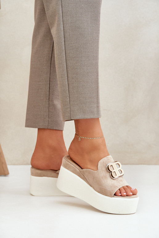 Tanonea Sandalen mit Plateau in...