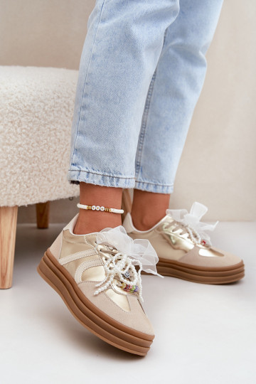 Sneakers Stilvollllschuhe Feminin mit einer Plattform mit schönen Details Beige-goldene Farbe Vinness 2