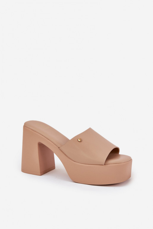 Feminin Hausschuhe aus Öko-Leder mit Absätzen und Plattform Khaki-Farbe Tamirella Feminin Hausschuhe aus Öko-Leder mit Absätzen und Plattform Khaki-Farbe Tamirella