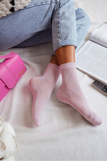 Socken Feminin mit durchbrochenen Elementen pinke Farbe